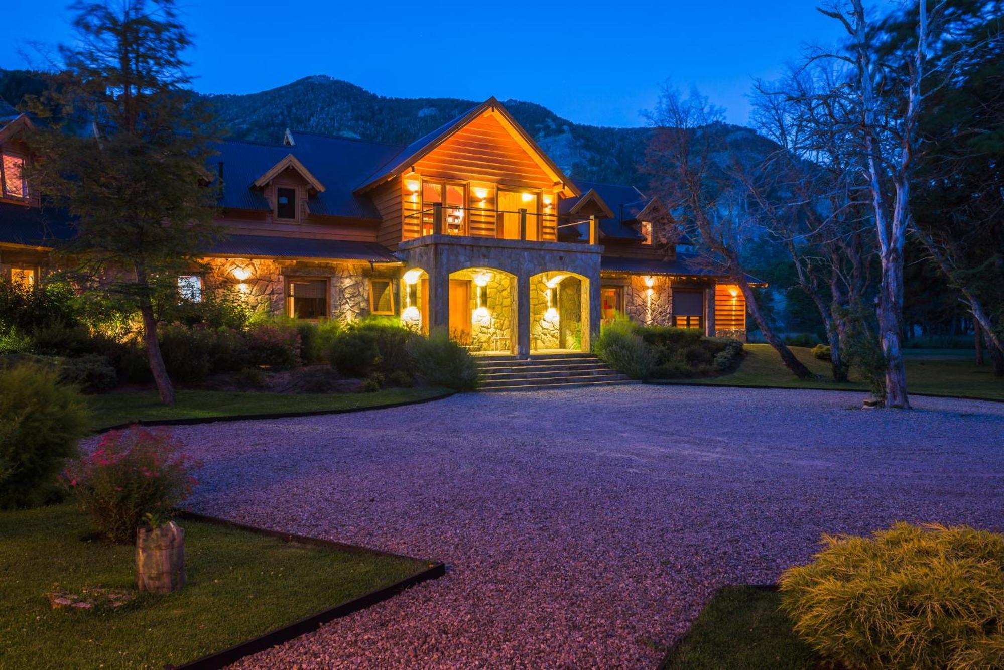 Rio Hermoso Hotel De Montana San Martin de los Andes Exterior photo