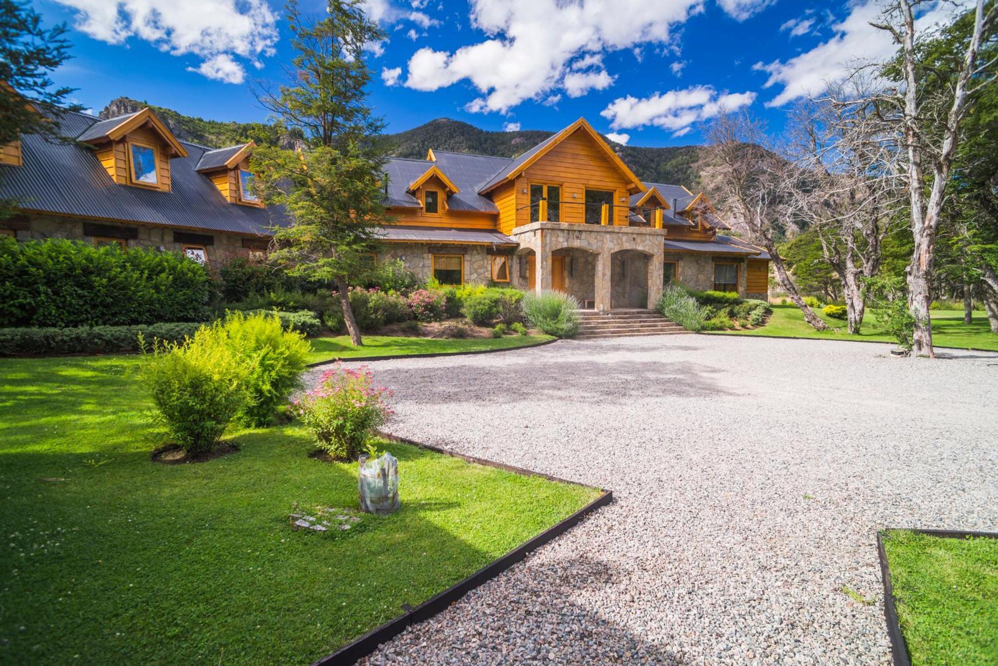 Rio Hermoso Hotel De Montana San Martin de los Andes Exterior photo